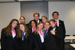 met ze alle